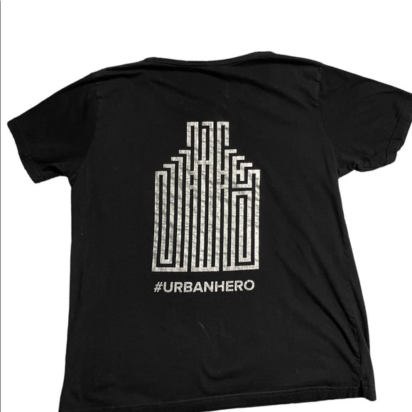 Jimmy Choo Black Tee Shirt - Picture 2 of 13